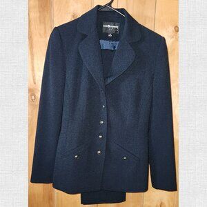 Navy Women's 2 piece suit by Sag Harbor Woman Size 8P